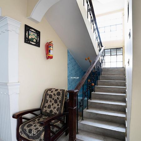 Oyo Th Guest House Haiderabad Buitenkant foto