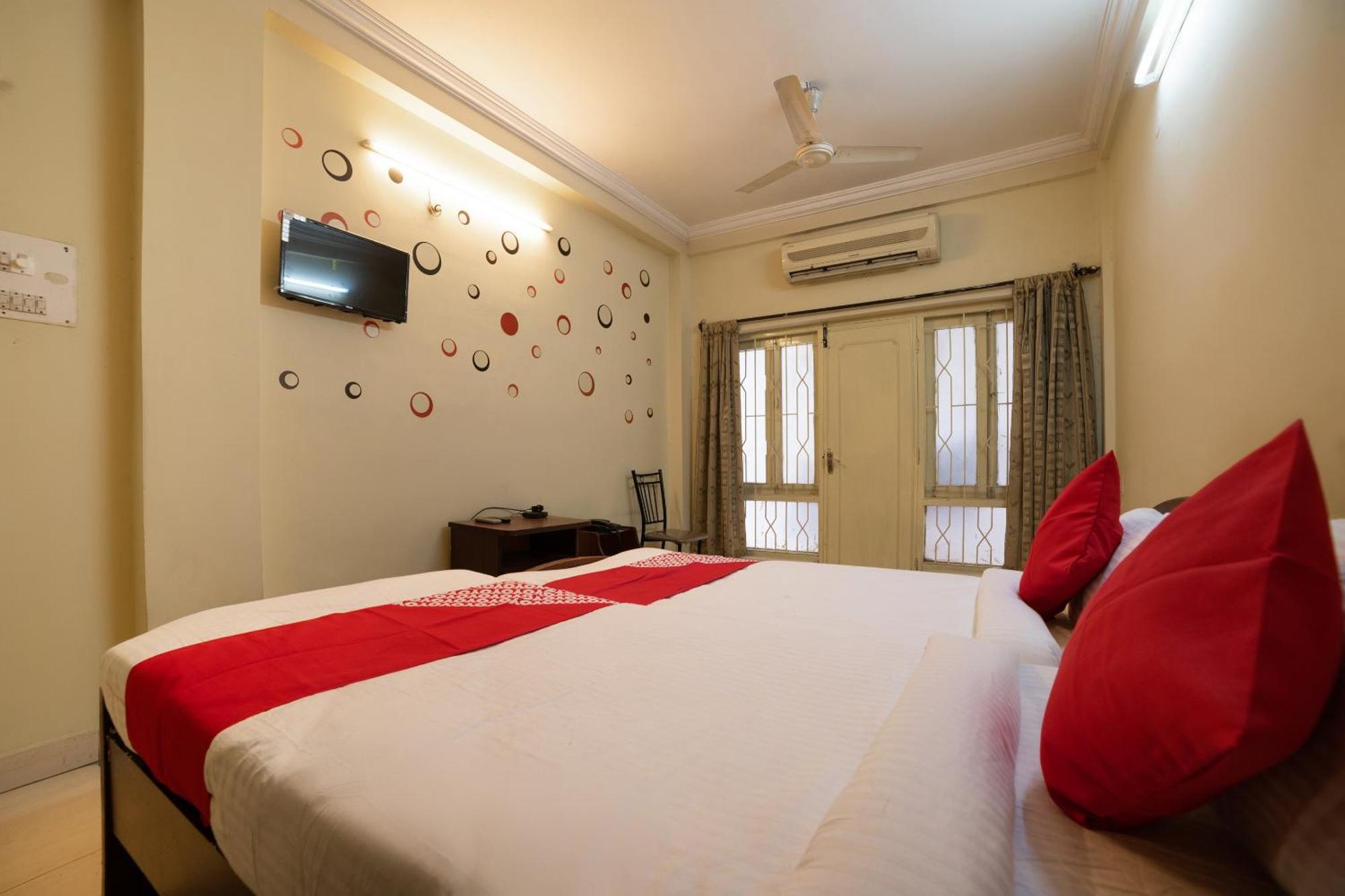 Oyo Th Guest House Haiderabad Buitenkant foto