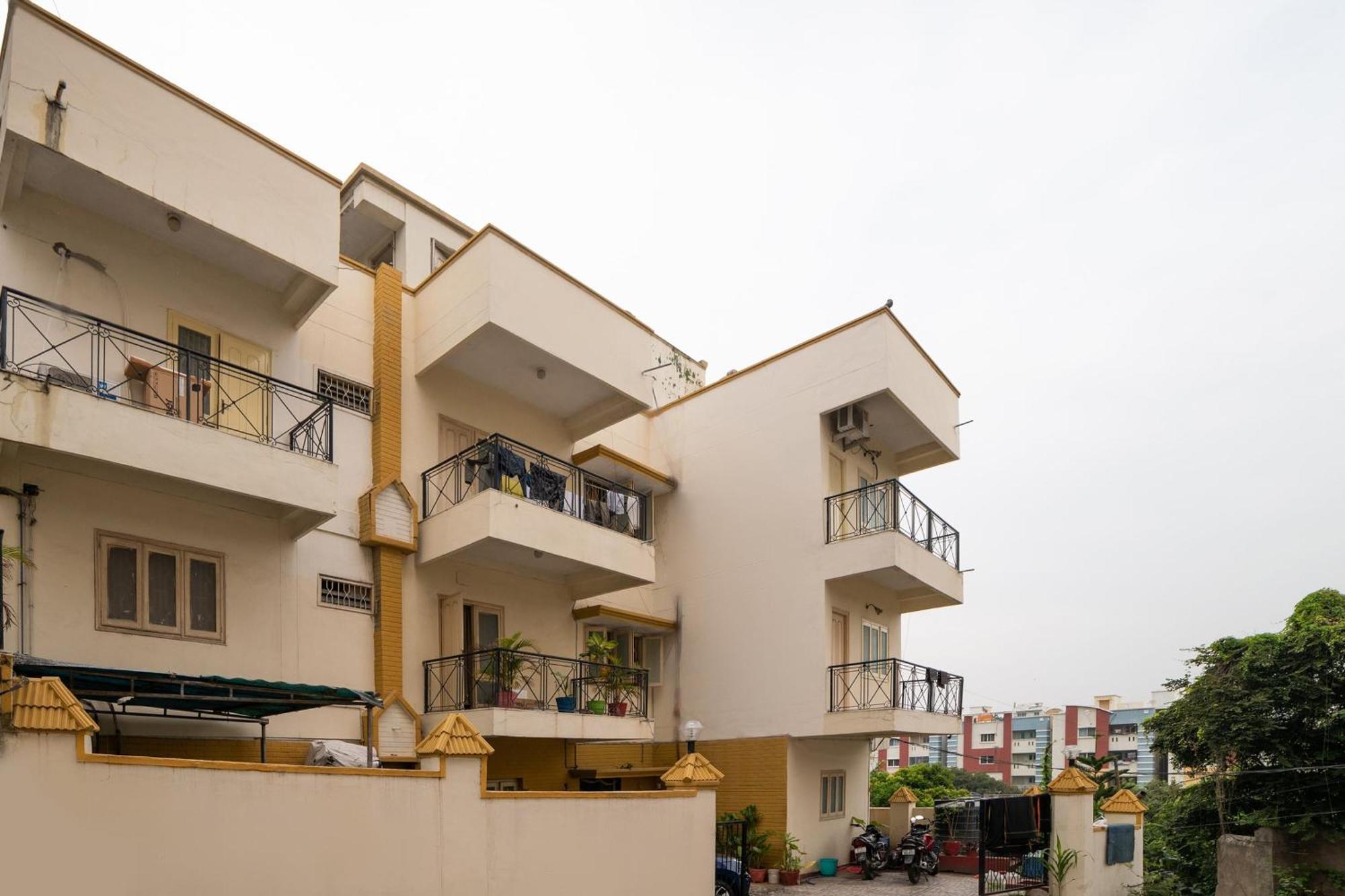 Oyo Th Guest House Haiderabad Buitenkant foto